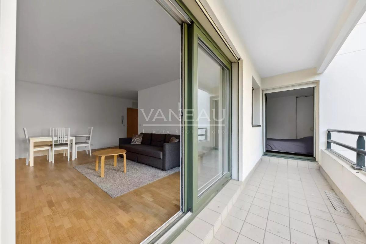 Boulogne-Billancourt / (Porte de Saint-Cloud) - Deux pièces au c