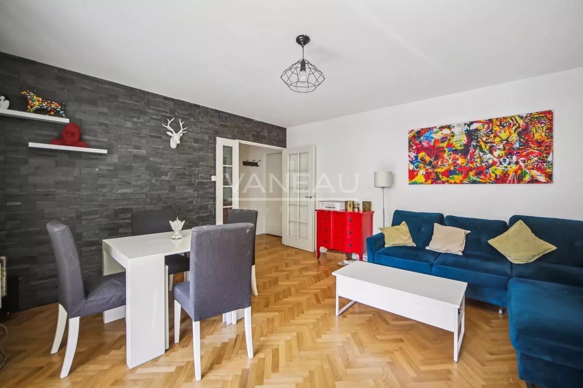 ISSY LES MOULINEAUX - EN ETAGE AVEC JARDIN, TERRASSE ET PARKING