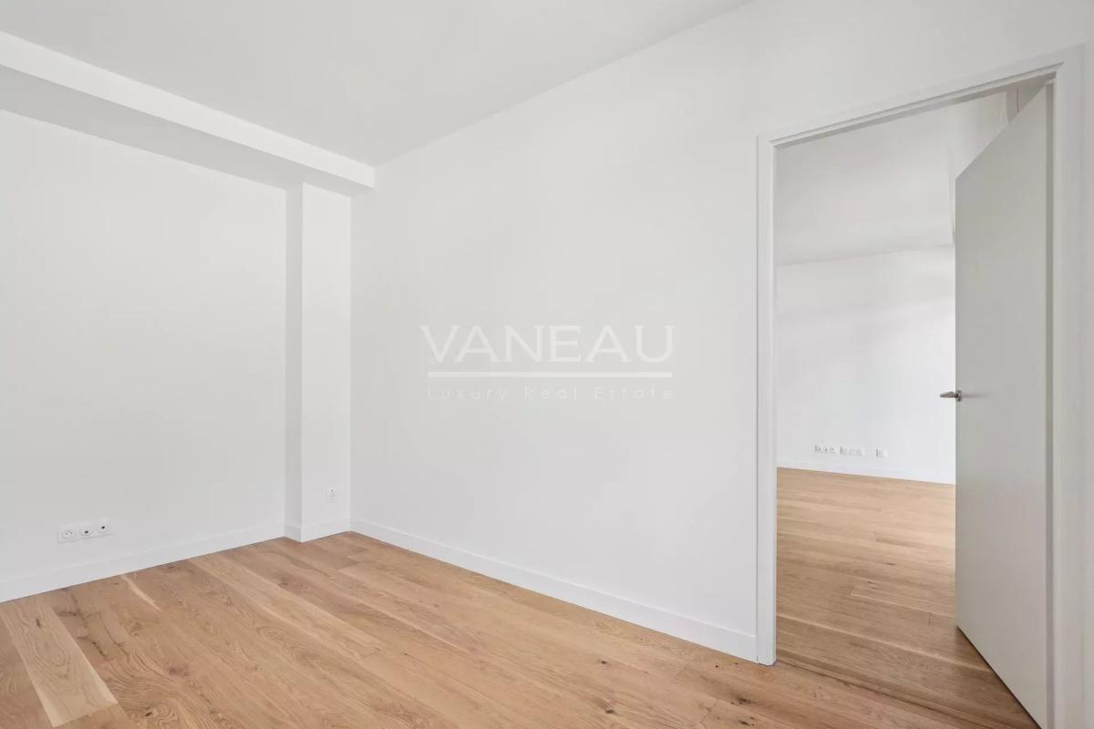 Issy-les-Moulineaux - Deux pièces rénové DPE C