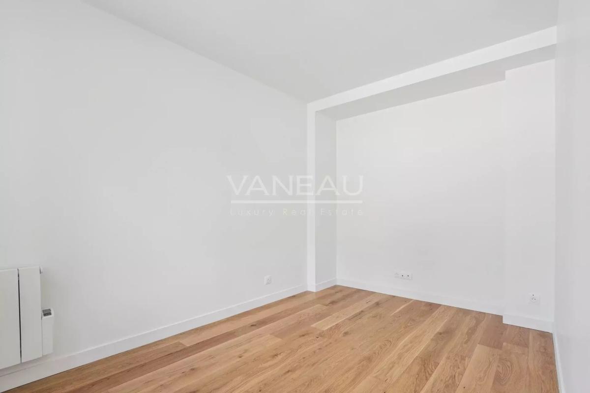 Issy-les-Moulineaux - Deux pièces rénové DPE C