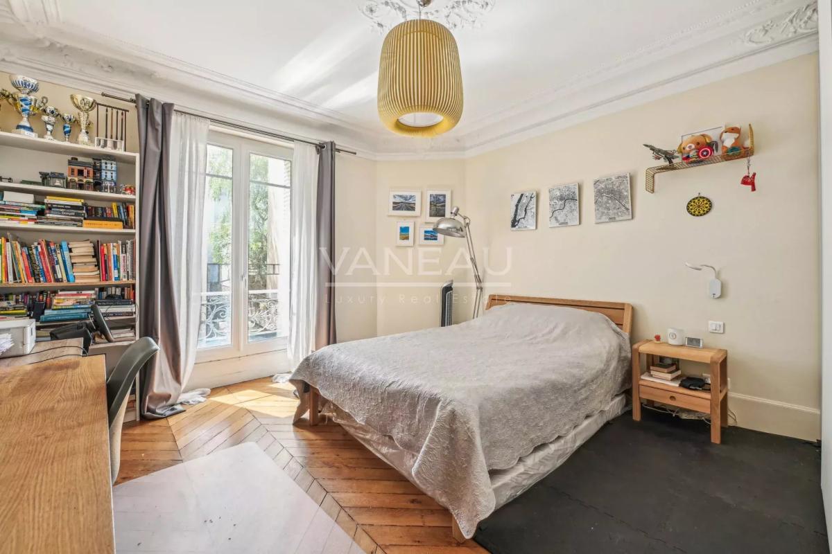 Paris XVIe - Trocadéro - Appartement familial 5 pièces 146 m2