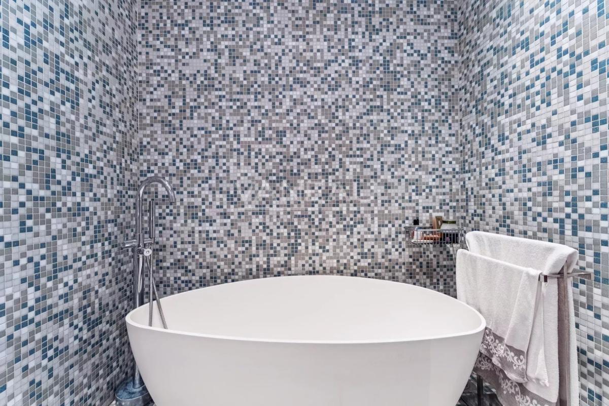 PARIS XVI-FOCH-appartement rénové sur patio