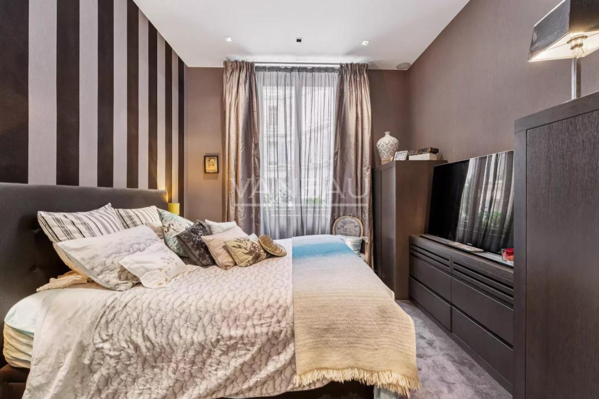 PARIS XVI-FOCH-appartement rénové sur patio