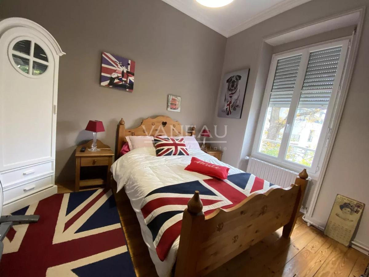 Somptueux Manoir rénové au coeur d' Angers avec piscine