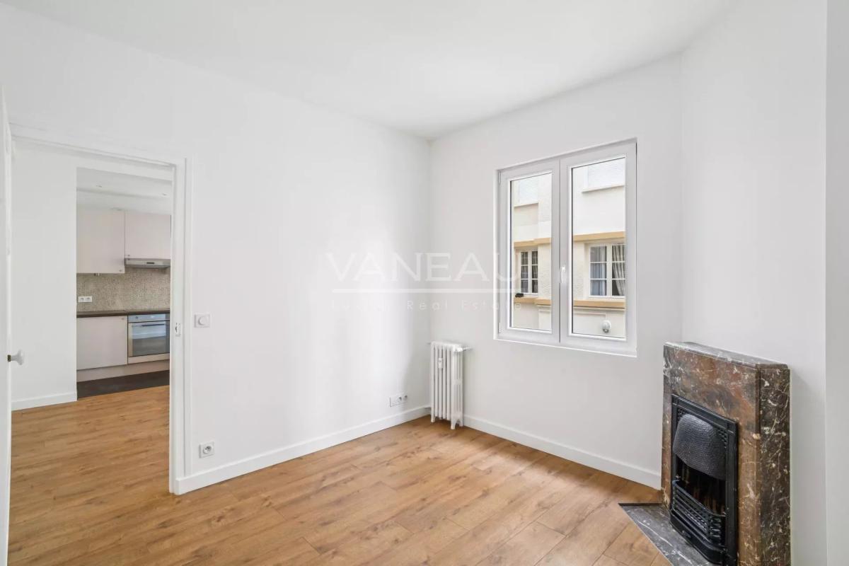 BOULOGNE CENTRE - 2 DEUX PIECES EN PARFAIT ETAT