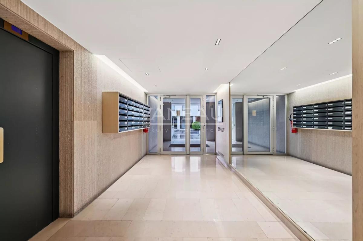 PARIS XV - Pasteur / Montparnasse - Appartement trois pièces