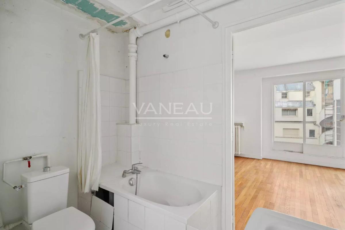 Paris XIVe - studio  lumineux avec balcon et vue dégagée