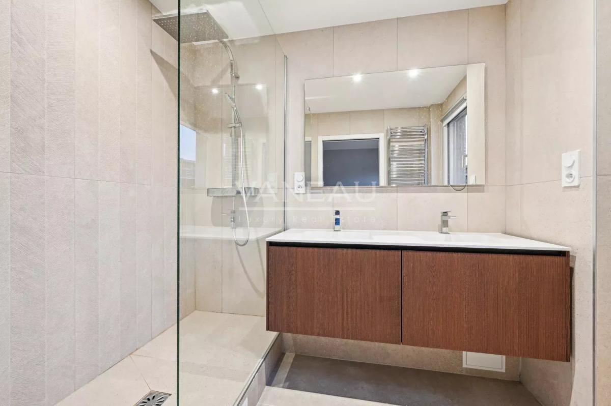 Appartement meublé refait à neuf  15E – BAIL CODE CIVIL