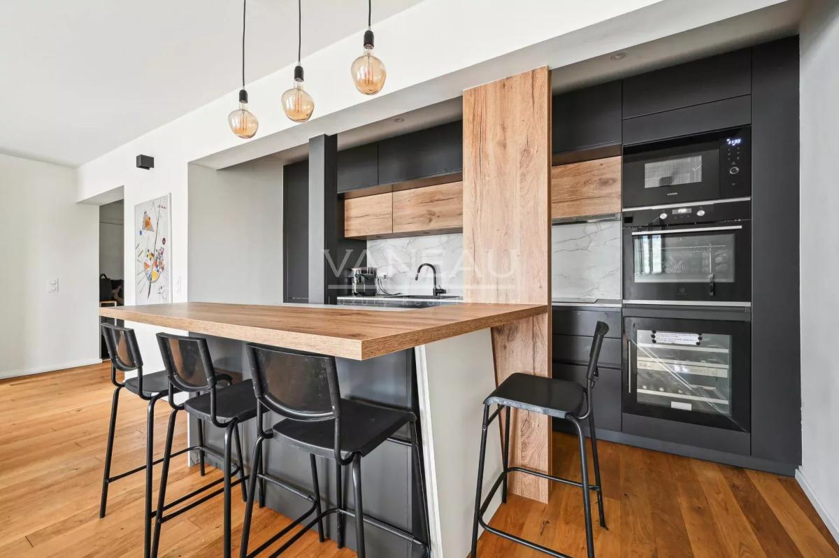 Appartement meublé refait à neuf  15E – BAIL CODE CIVIL