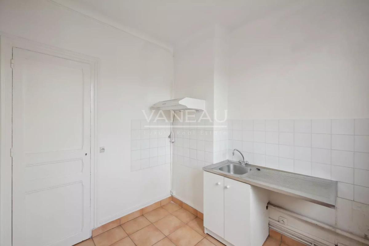 MEUDON - EN ETAGE AVEC ASCENSEUR ET SANS VIS A VIS