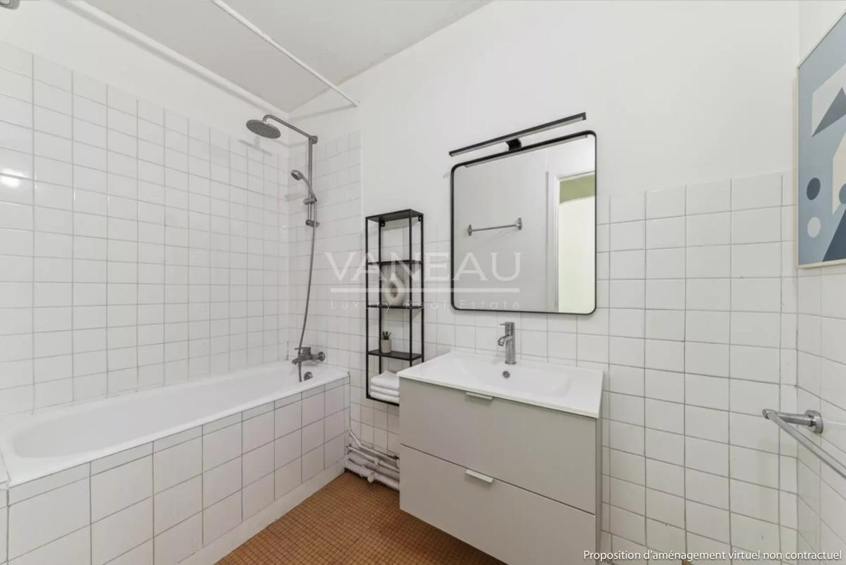 Paris XV ème, grand studio 34.38 m² avec balcon