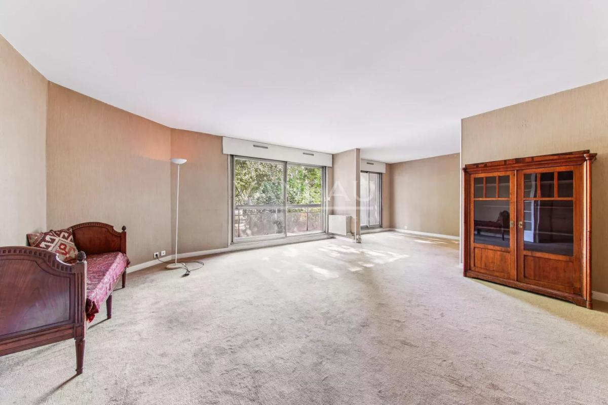 Appartement familial avec deux balcons terrasses