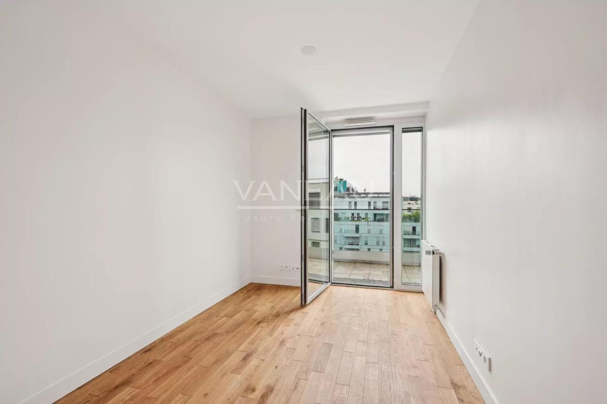 BOULOGNE - ETAGE ELEVE - TERRASSE