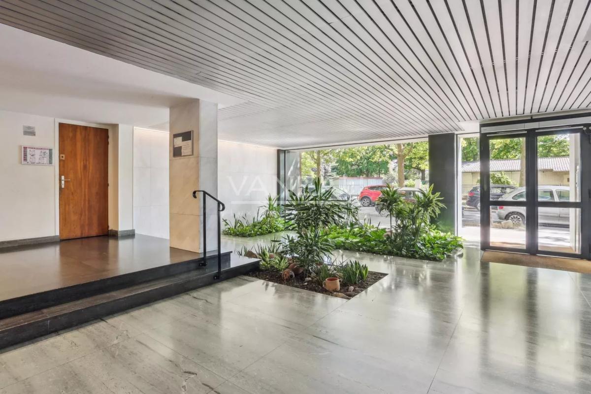 Trois pièces refait à neuf avec vue dégagée