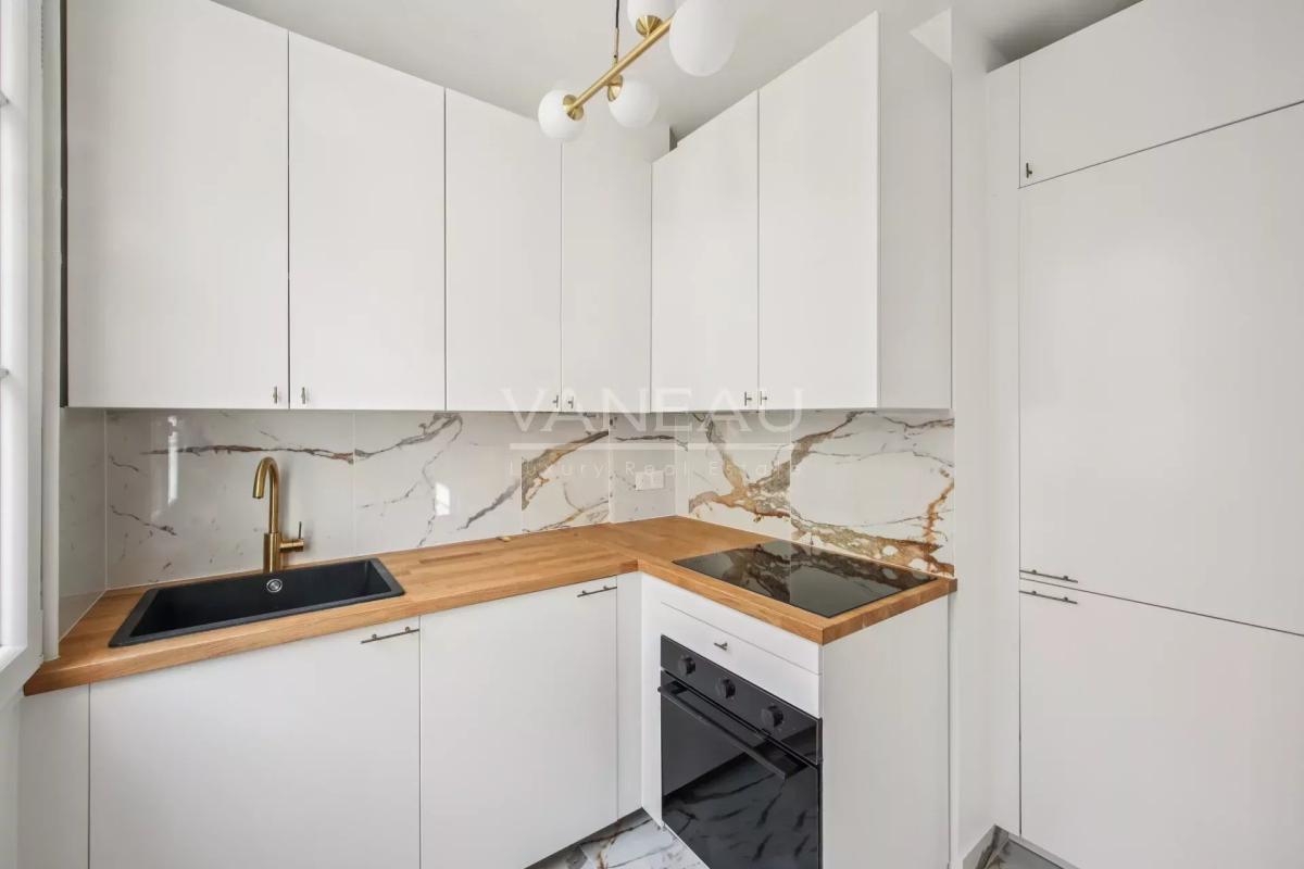 Boulogne - En étage avec ascenseur - Charme de l'ancien