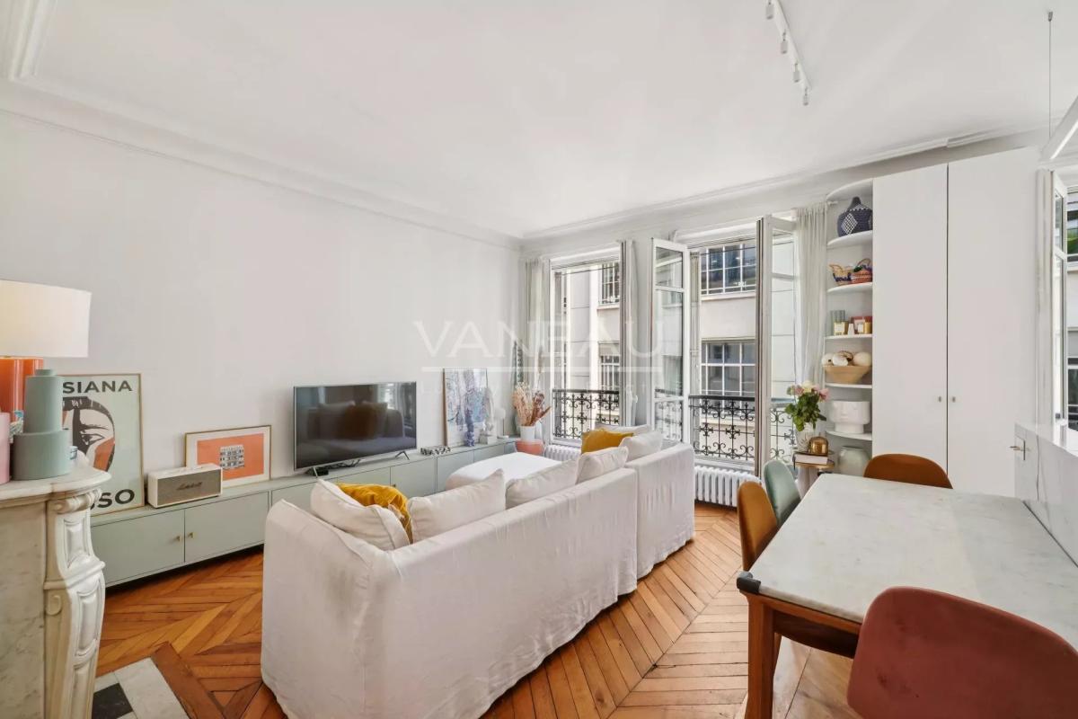 Paris VIe - Proche Bon Marché