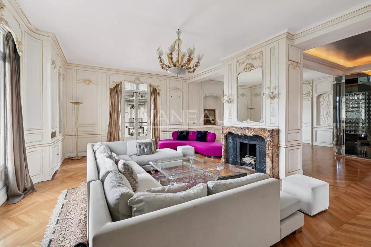 Neuilly-Bois de Boulogne -Appartement de réception d’exception