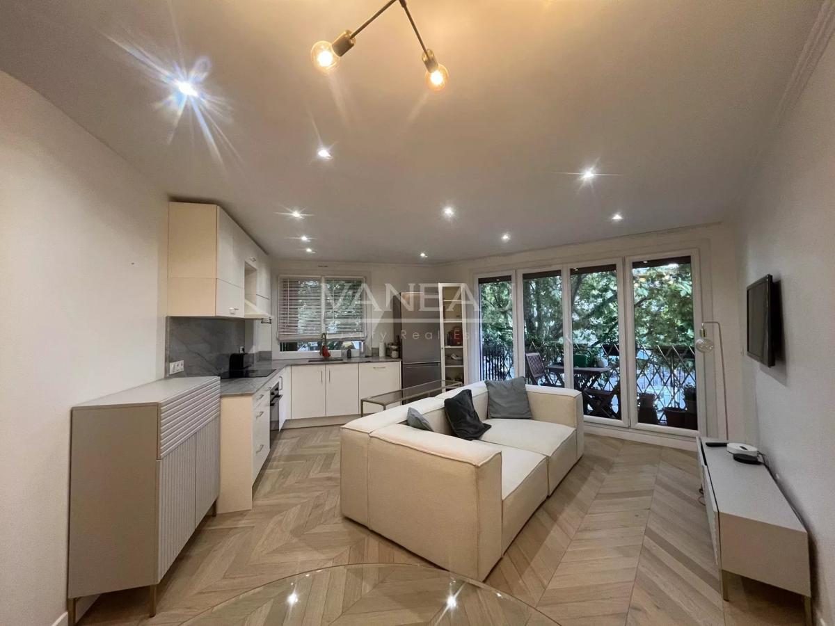 Appartement 2 Pièces - Quartier · Clignancourt · Grandes Carrièr