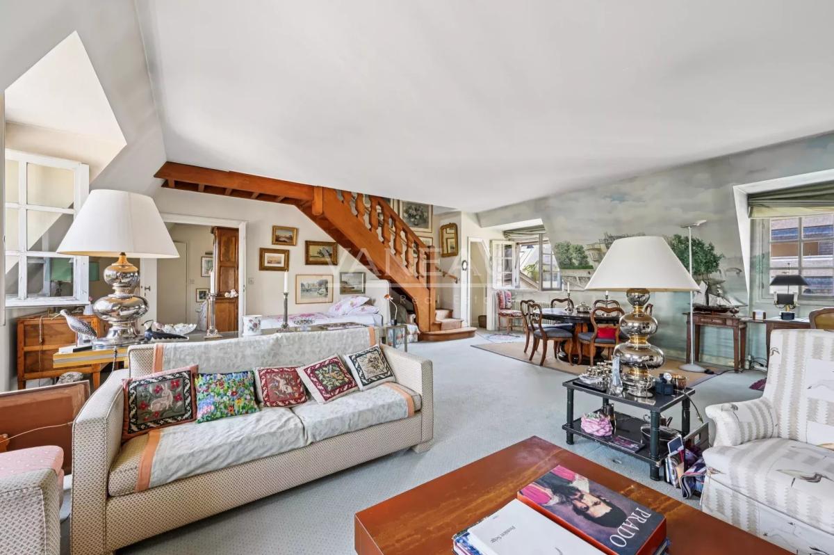 PARIS Ve - Montebello / Maubert Mutualité / Hôtel de Ville- Dupl