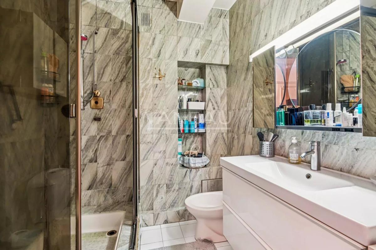 PARIS XVIe - DAUPHINE - Appartement familial en étage élevé - Vu