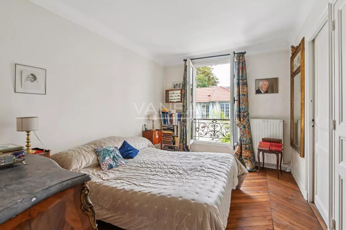 Neuilly sur Seine - Bel ancien - vues jardins