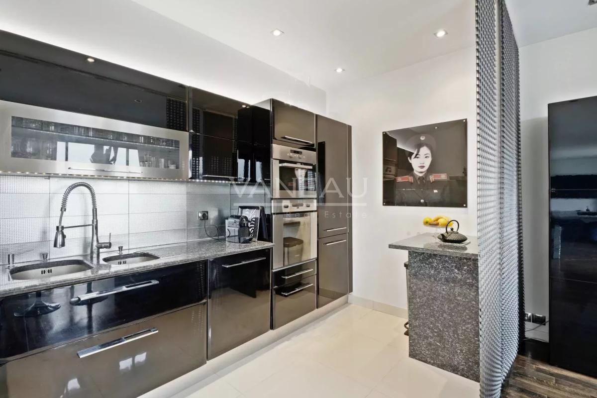 Neuilly Sur Seine - Dernier étage avec vue panoramique face au b