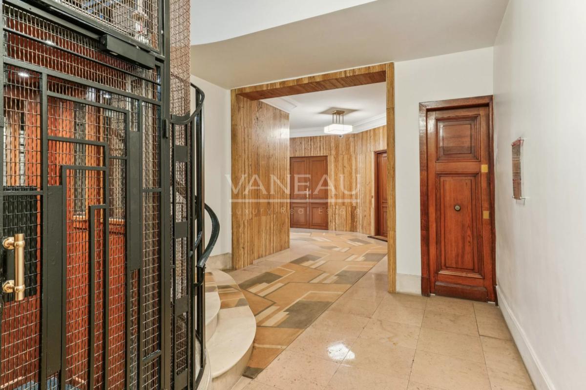 Appartement de 131 m² rénové avec prestations haut de gamme – 3ᵉ