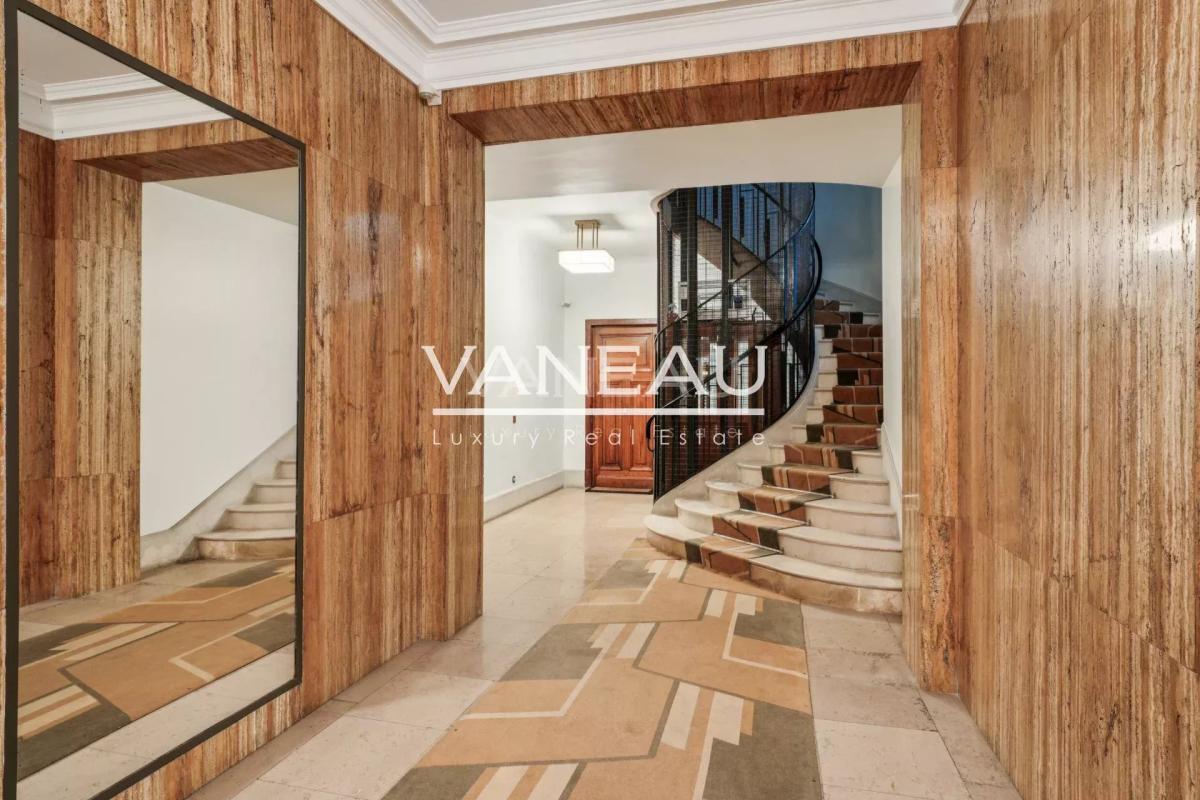 Appartement de 131 m² rénové avec prestations haut de gamme – 3ᵉ