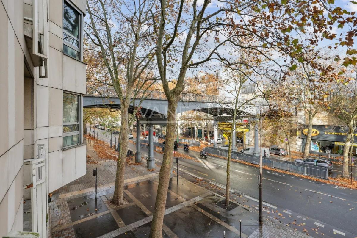 Paris 12e - Studio meublé - Lumière