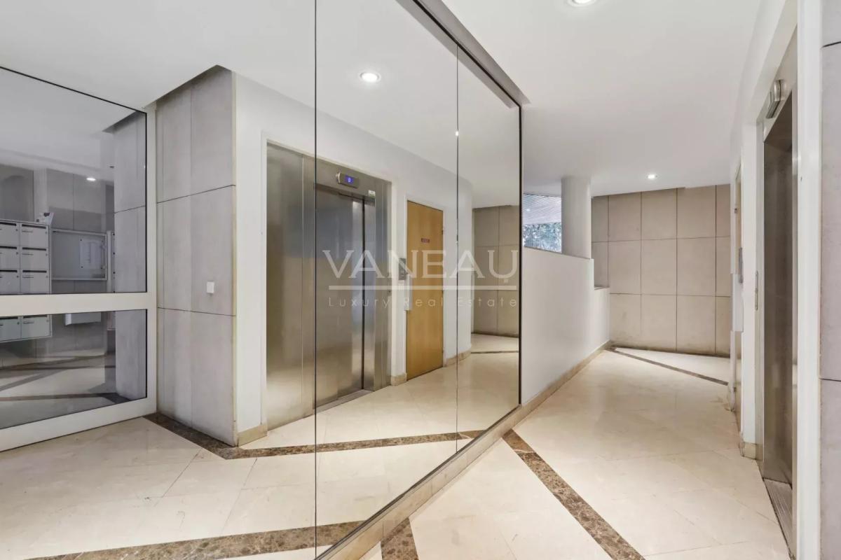 Paris 12e - Studio meublé - Lumière