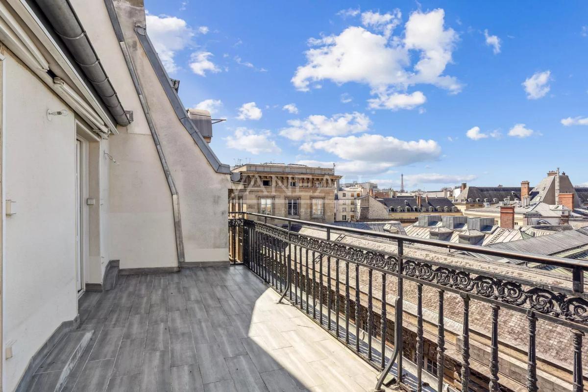 Exclusivité - Paris 6e - Monnaie - Deux pièces avec terrasse