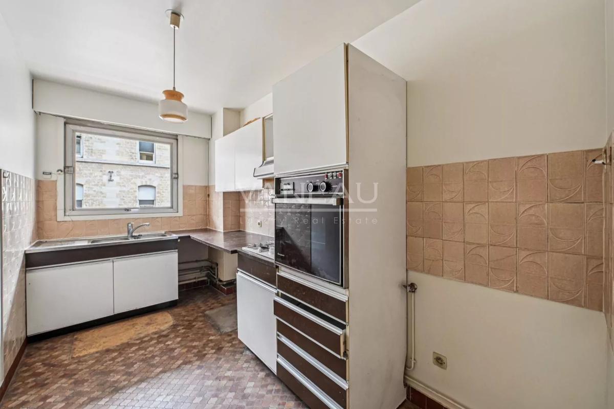 Paris XIIème – Picpus – 2 pièces lumineux avec  balcon.