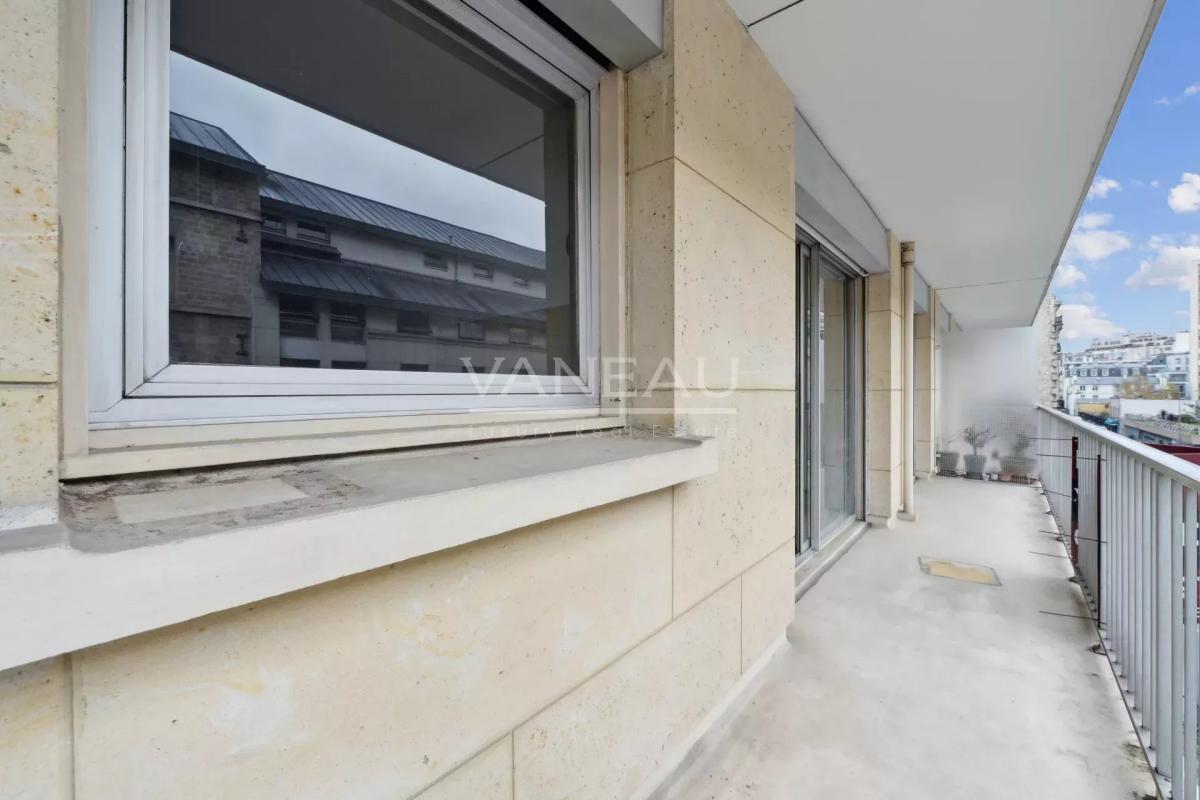 Paris XIIème – Picpus – 2 pièces lumineux avec  balcon.