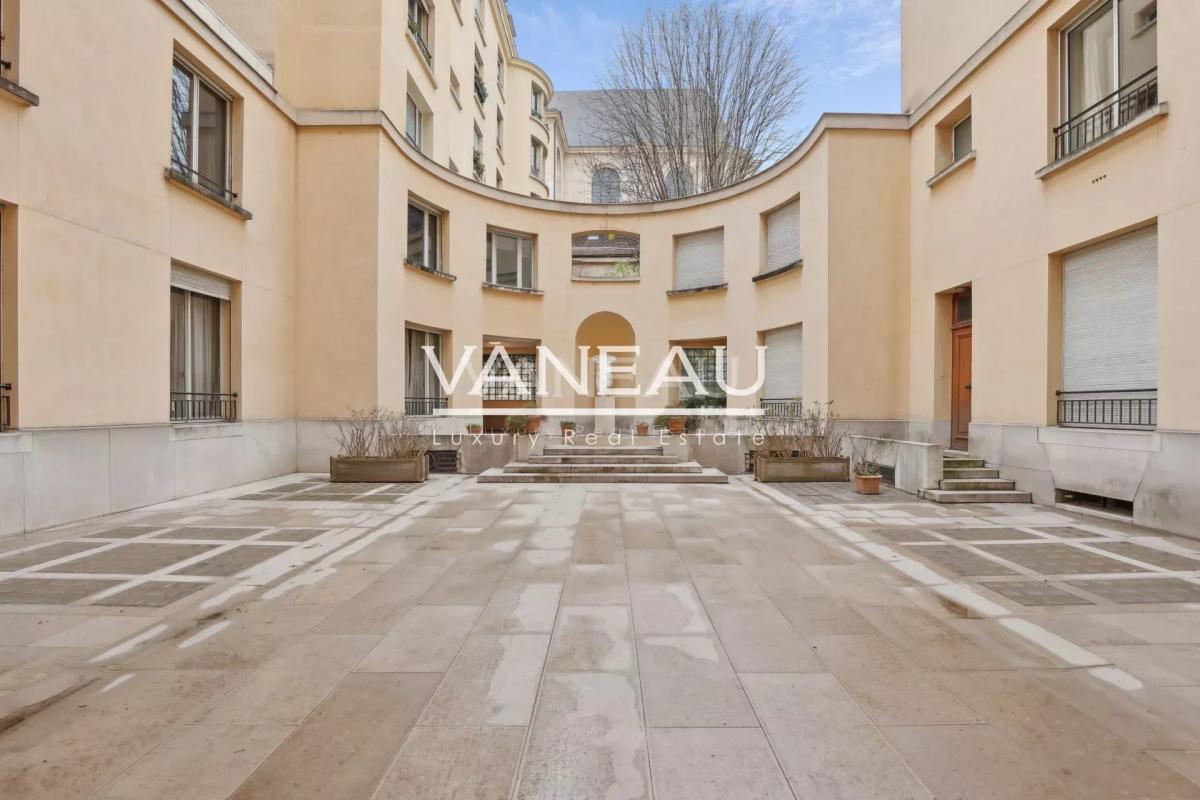 Quai de Béthune  – Appartement 117 m² + studio 14 m²