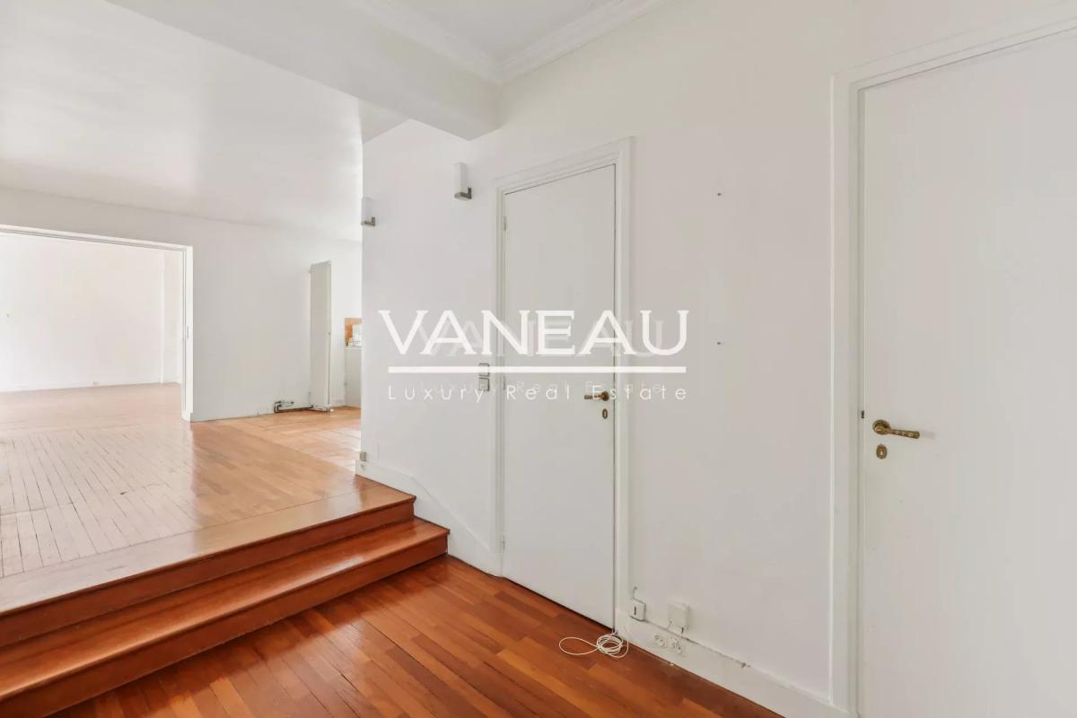 Quai de Béthune  – Appartement 117 m² + studio 14 m²