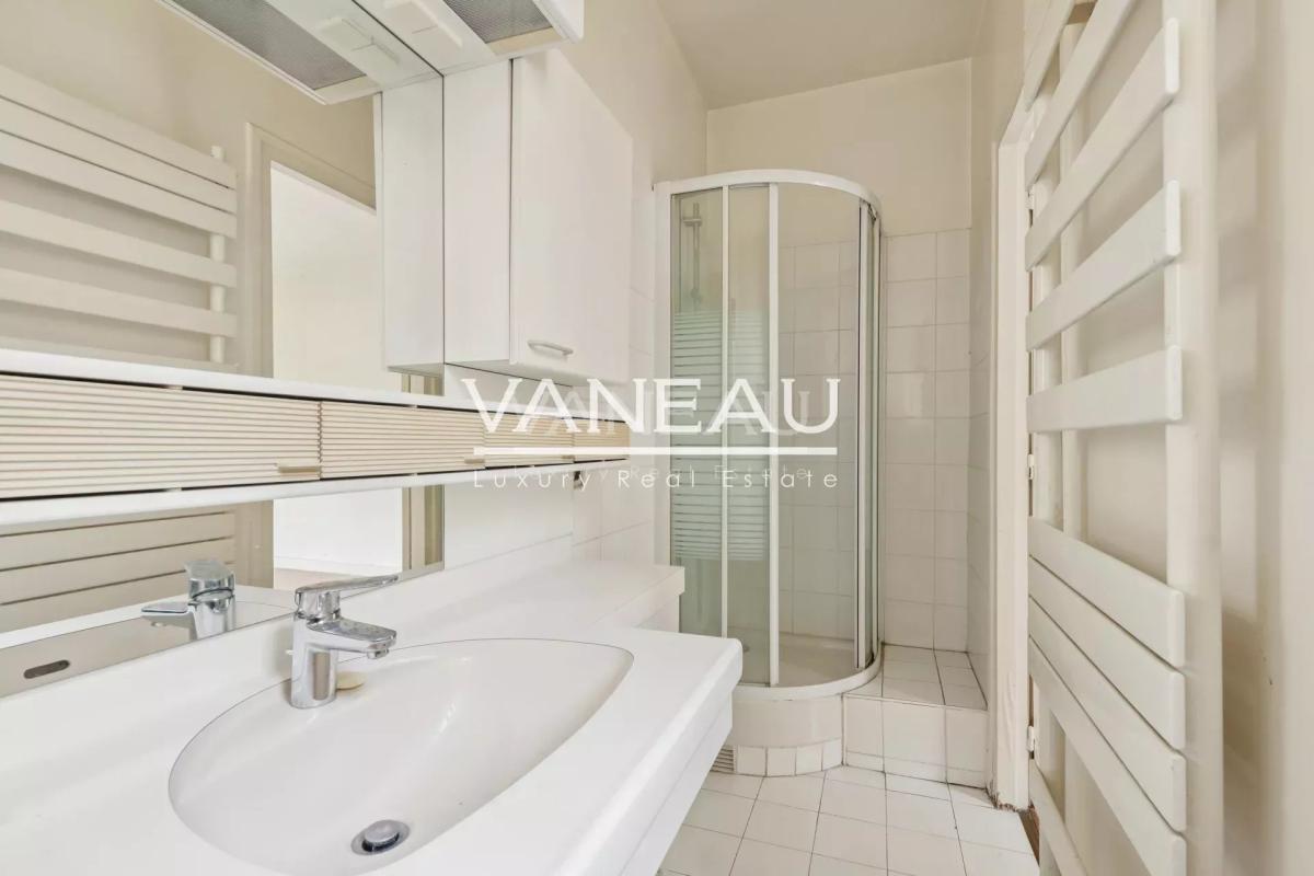 Quai de Béthune  – Appartement 117 m² + studio 14 m²