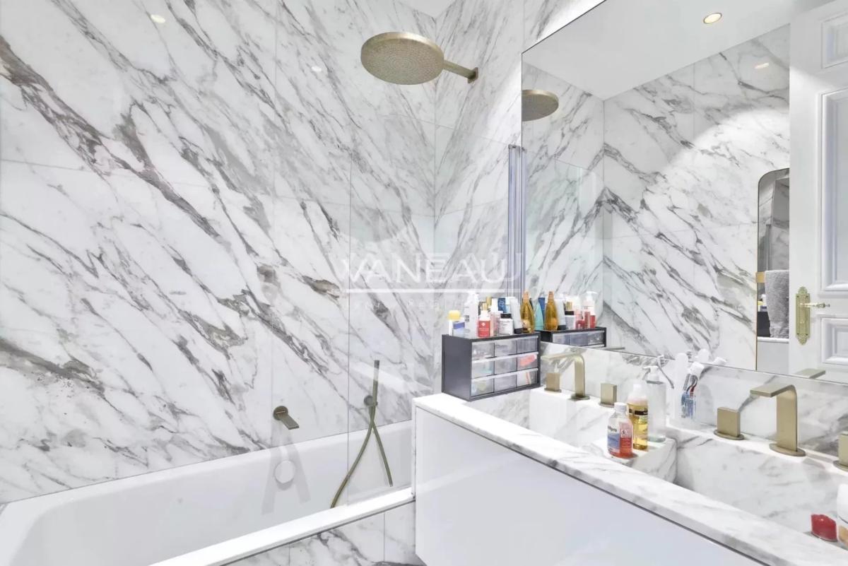 PARIS VIIIe - Faubourg du Roule