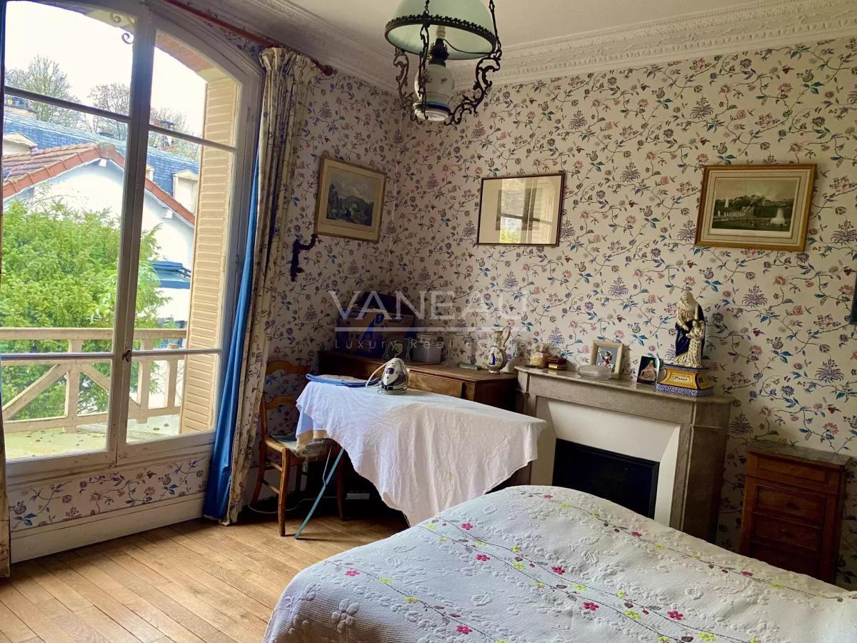 Sèvres - Quartier Brancas, rive droite - Maison meulière classée