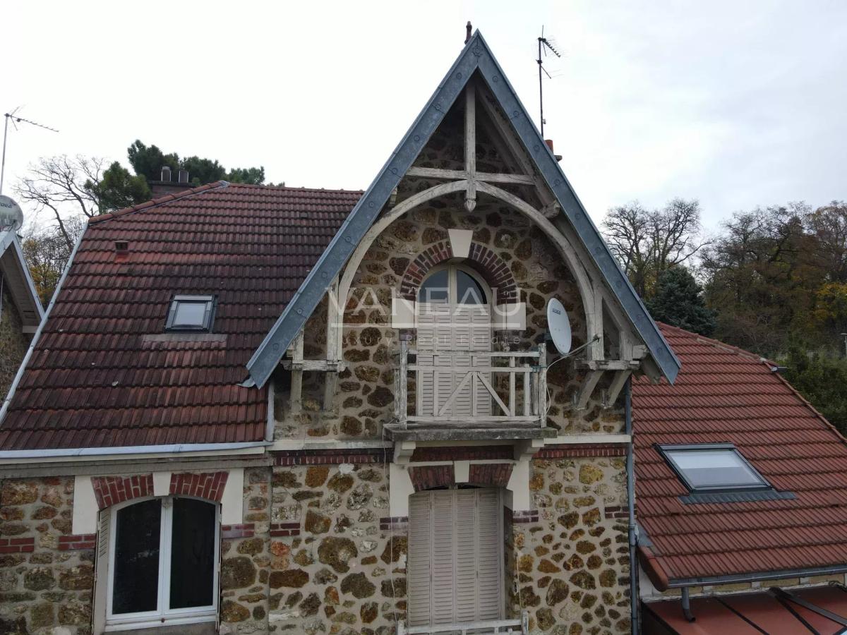 Sèvres - Quartier Brancas, rive droite - Maison meulière classée