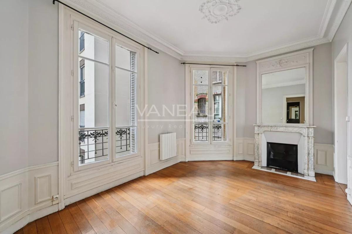 Paris XVe Necker, bel appartement calme dans un immeuble 1930