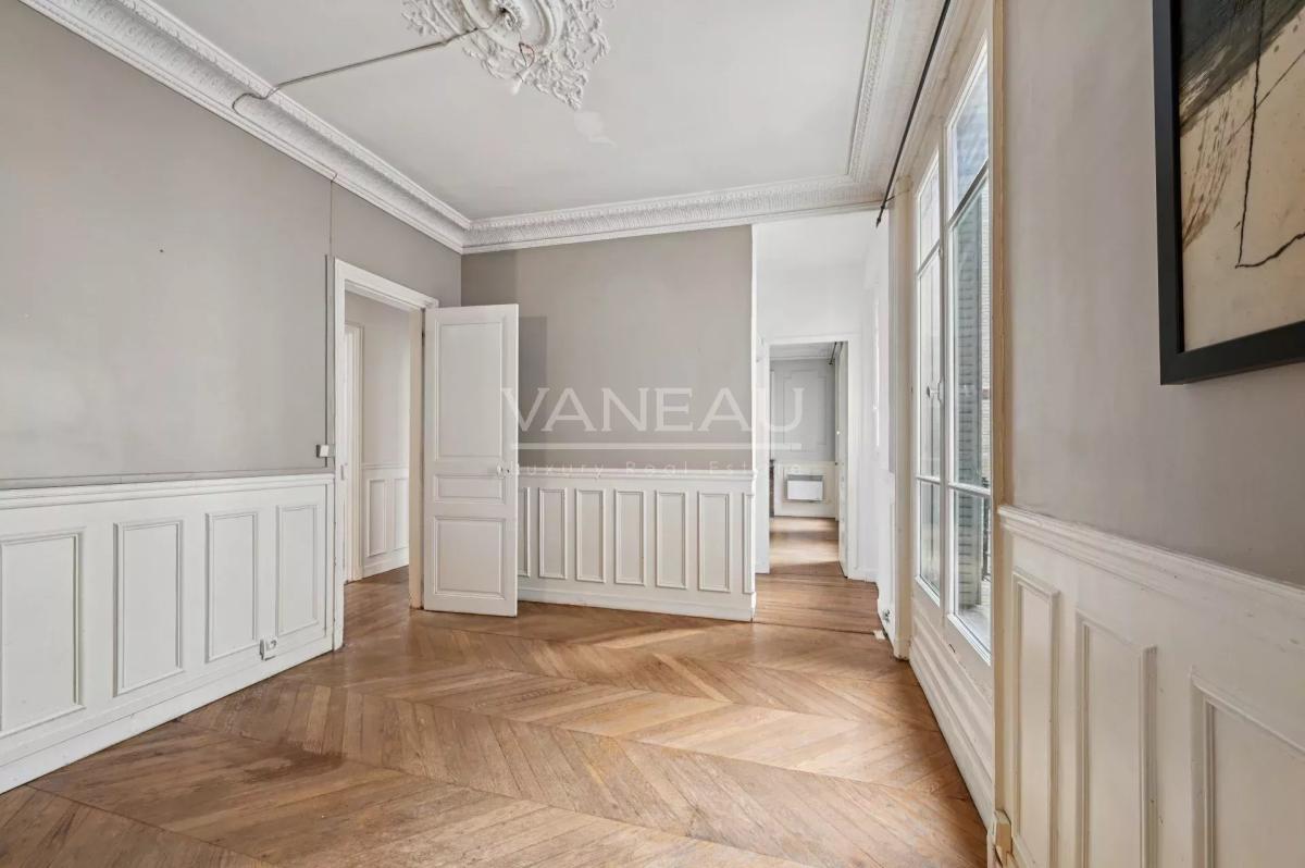 Paris XVe Necker, bel appartement calme dans un immeuble 1930