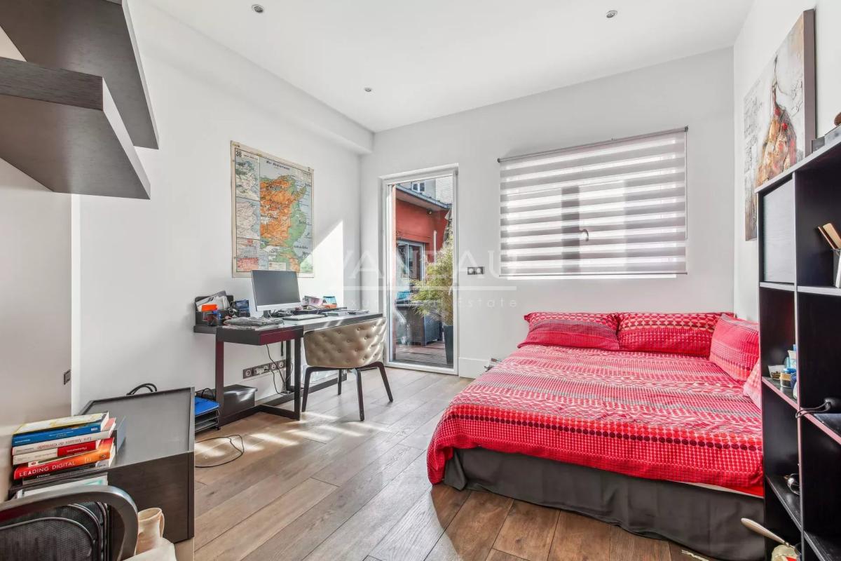 Pont de Neuilly - Comme une maison