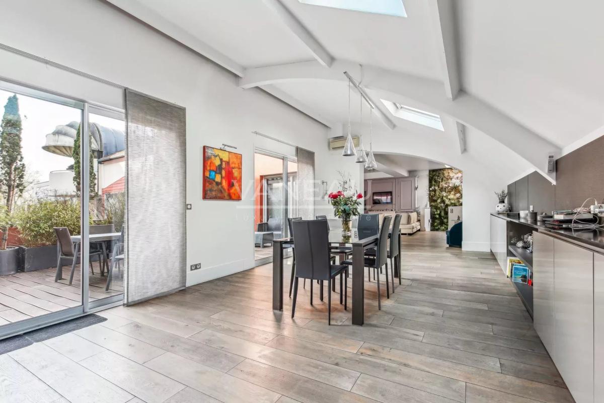 Pont de Neuilly - Comme une maison