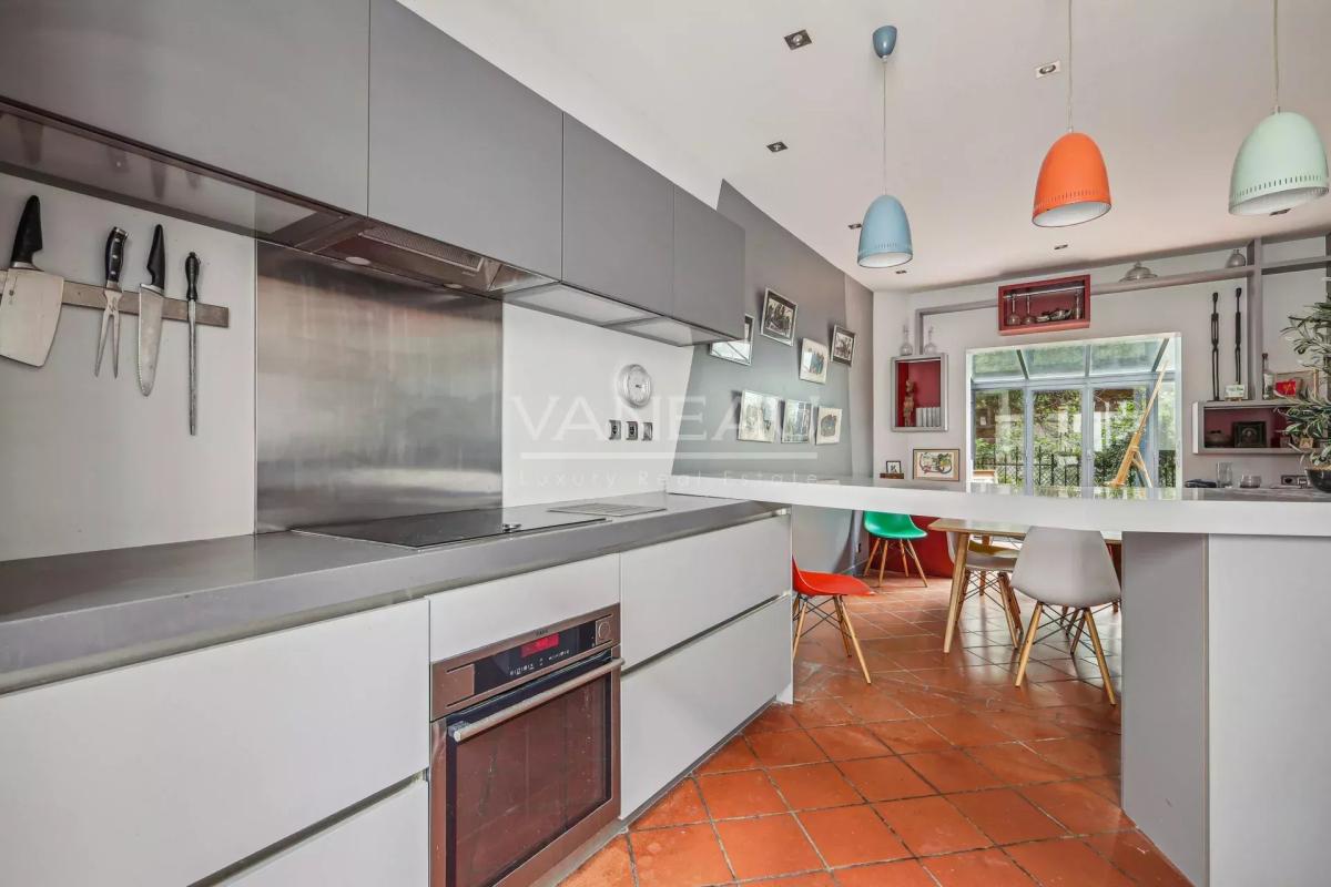 Villa privée, maison familiale avec extérieur