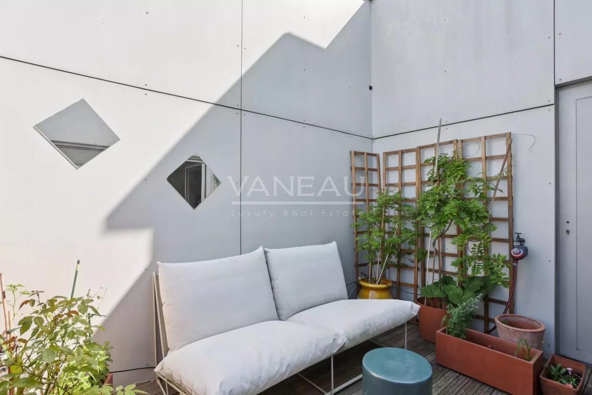 COUP DE CŒUR – DERNIER ÉTAGE - TERRASSE - CLIMATISATION