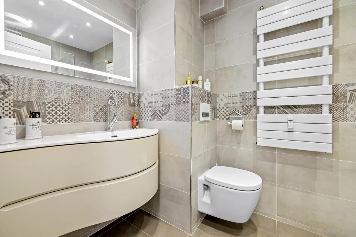 Le Cannet Mairie, magnifique 2 pièces en rez-de-jardin dans une 