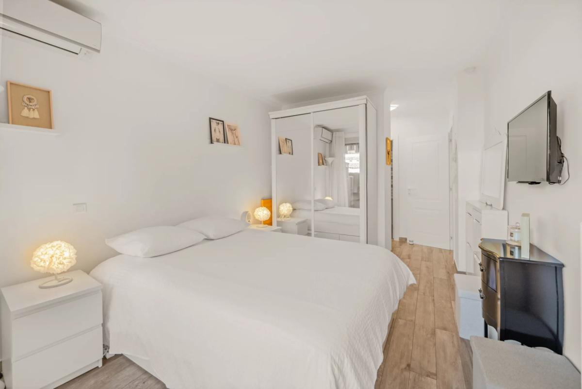 Le Cannet Mairie, magnifique 2 pièces en rez-de-jardin dans une 