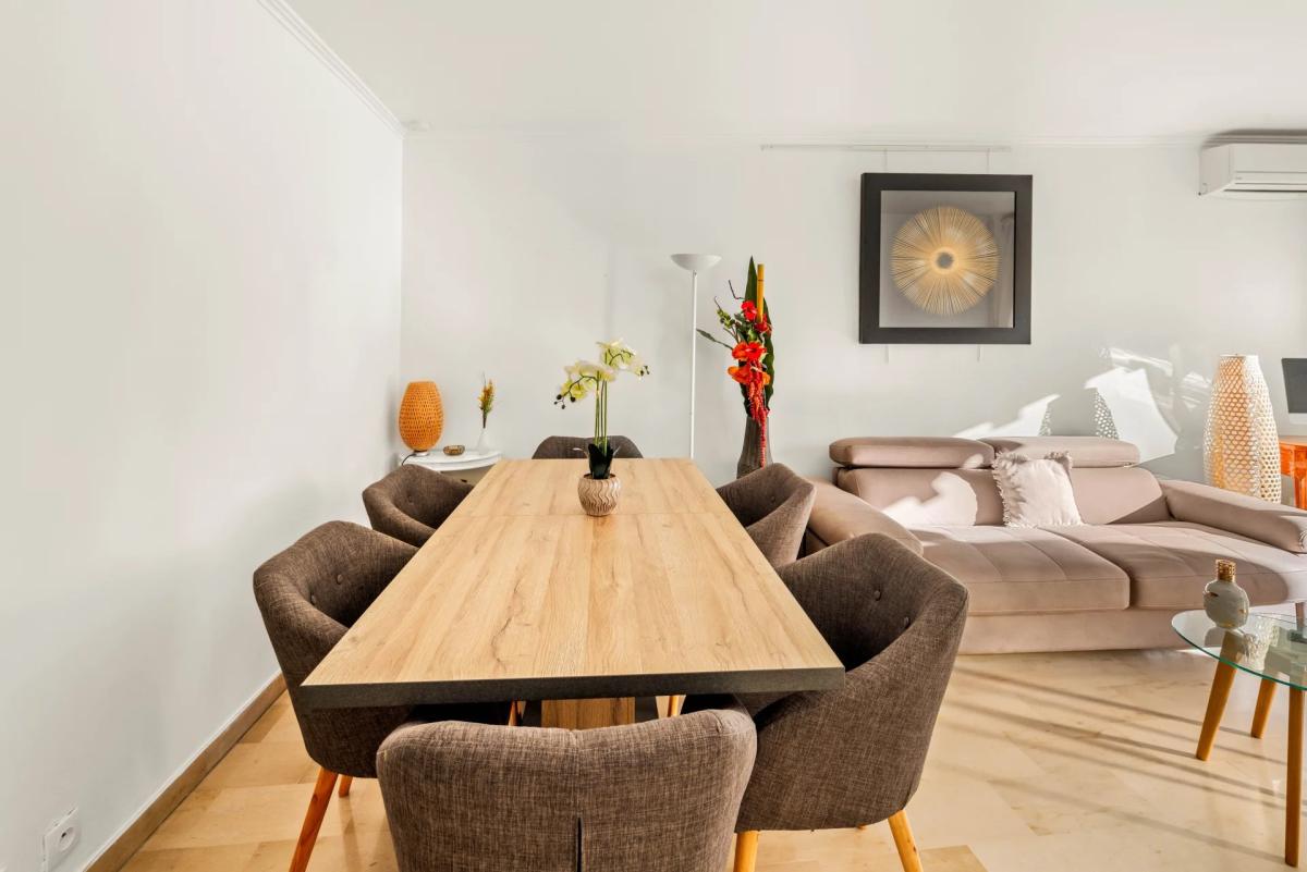 Le Cannet Mairie, magnifique 2 pièces en rez-de-jardin dans une 