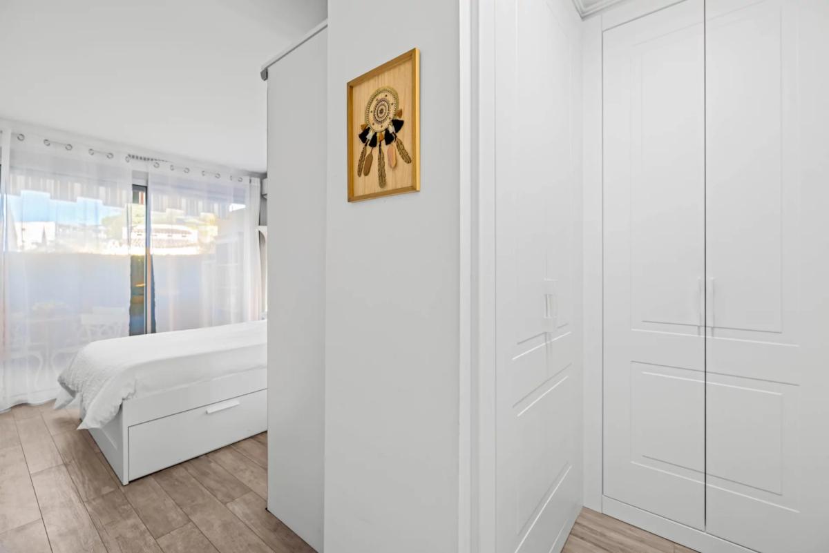 Le Cannet Mairie, magnifique 2 pièces en rez-de-jardin dans une 