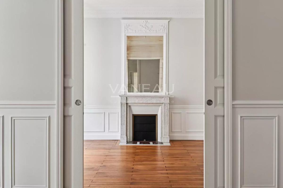 PARIS XV - LIMITE PARIS VII - INVALIDES - BRETEUIL - SAXE